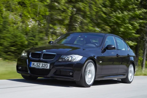BMW E90 Sedan Hangi Yıllarda Üretildi?