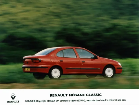 Renault Megane 1 Bagaj Hacmi Ne Kadar?