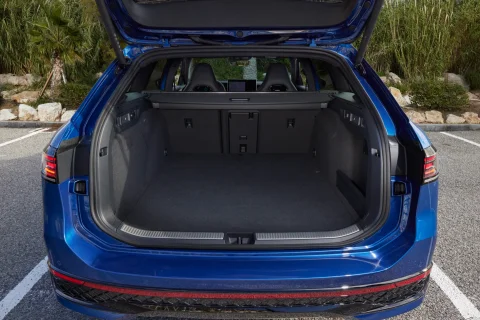 Volkswagen Passat B9 Bagaj Hacmi