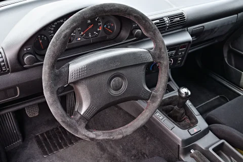 BMW E36 318i Nasıl? Motor Seçenekleri ve Özellikleri