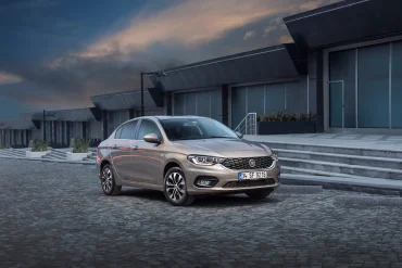 Fiat Egea Aile Arabası mı? İç Hacmi, Bagajı, Konforu ve Aile Kullanımı