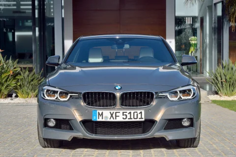BMW F30 LCI Nedir?