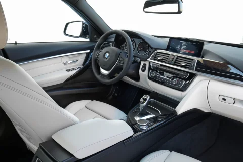 BMW F30 Makyajlı ve Makyajsız Kasa Farkları