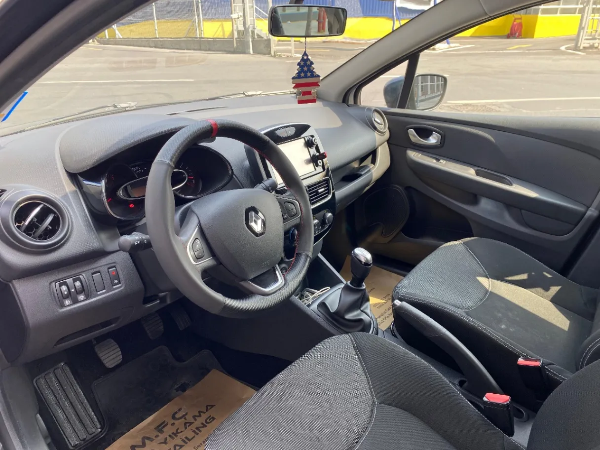 2019 Renault Clio 0.9 Sport Tourer